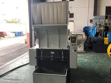購入 回転成形の付属装置/30キロのワットのプラスチック リサイクルの粉砕機 online manufacture
