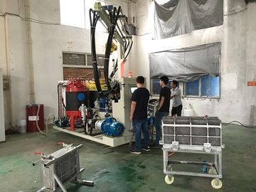 白 青 緑 黄色 赤 黒 プー 発泡機 厚さ 0~200mm 3000kg