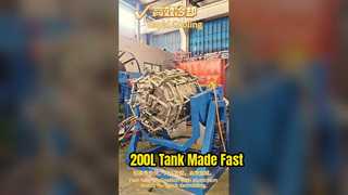 スイング回転成形機 ND-600 が 200L 薬品貯蔵タンクを効率よく生産する仕組み